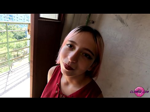 ❤️ شاگرد سينوئل چوسي ٿو هڪ اجنبي کي ٻاهر جي پوئتي ۾ - هن جي منهن تي ❤ مقعد فحش